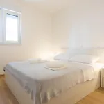 2 Bedroom Stunning In