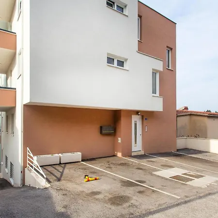 Διαμέρισμα Lovely In With Wifi *