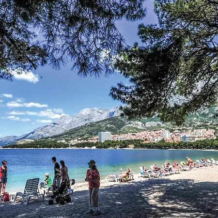 Apartment Awesome In With Kitchen Makarska